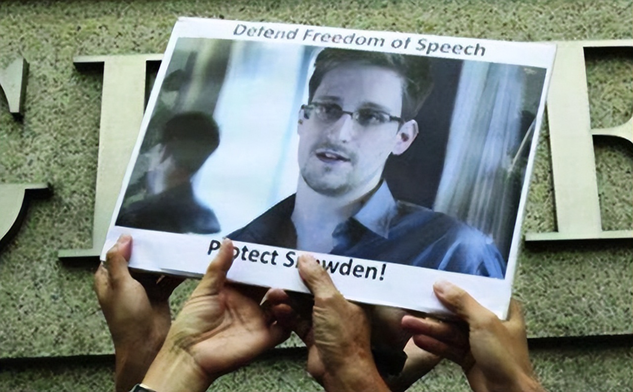 美国泄密者斯诺登现在在哪里,美国泄密者斯诺登现状视频