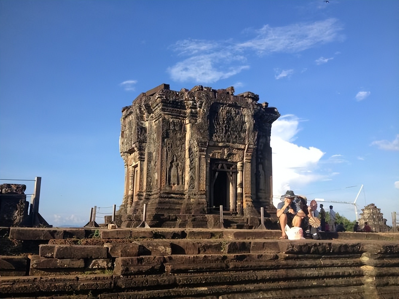 柬埔寨吴哥窟是世界七大奇迹吗,柬埔寨吴哥窟历史上被荒废的原因