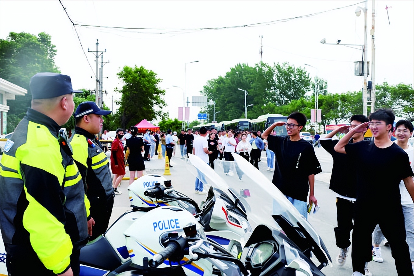 【护航高考】“你们的梦想，我们来守护”全国公安机关交出2023年高考平安答卷