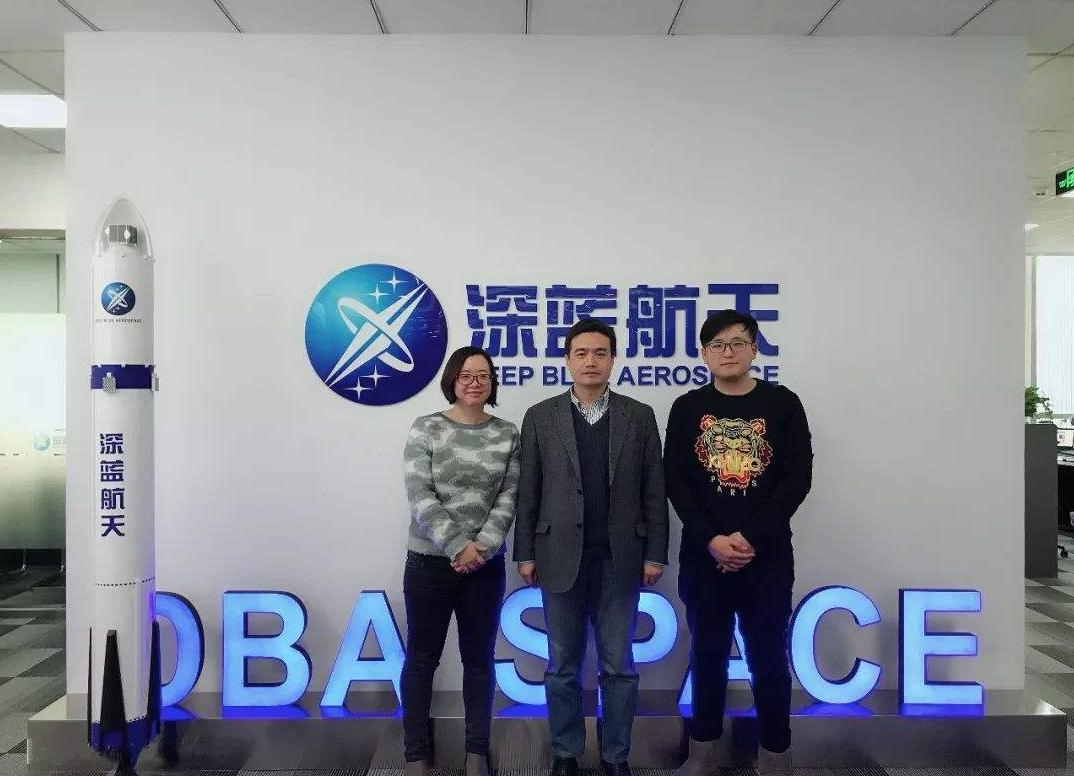 猎鹰9号火箭释放星链卫星,spacex猎鹰9号火箭发射与回收