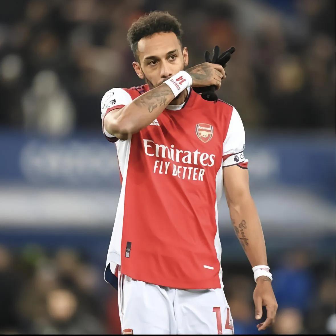 球星遭持刀抢劫,球星被抢劫