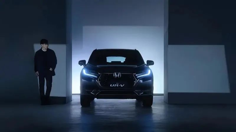 2023本田urv中控屏调节,本田urv顶配带屏幕