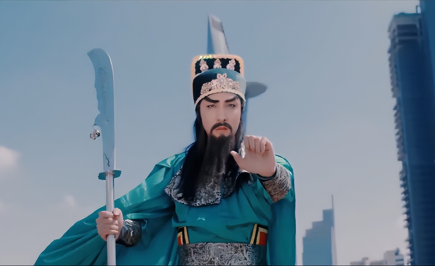 越南用神曲“入侵”中国背后，他们真能弯道超车吗？