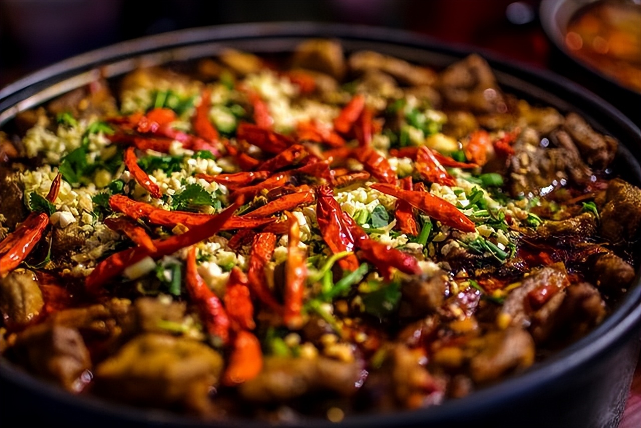 经常吃辣椒对人体有什么危害,长期吃辣椒对身体有益还是有害