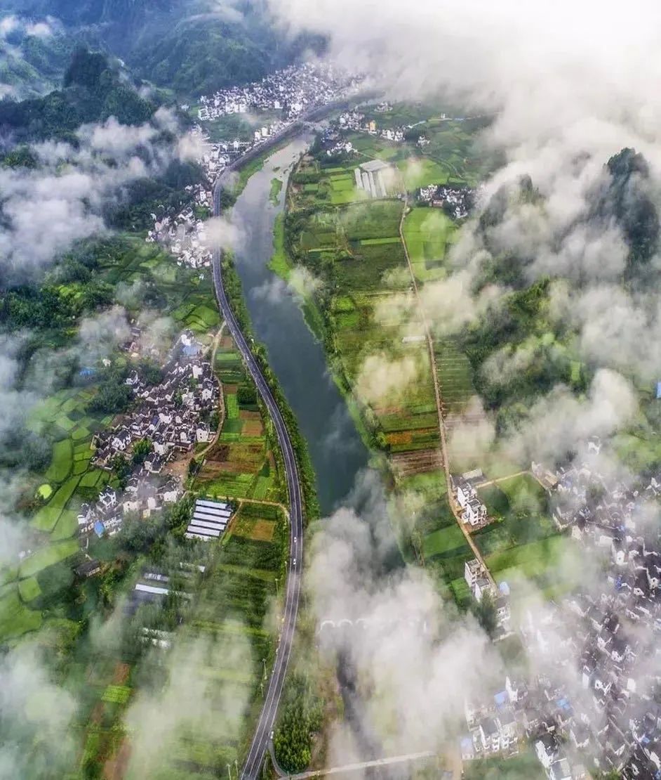 避暑打满分！七八月推荐13个人少景美的宝藏小城！逃离蒸炉