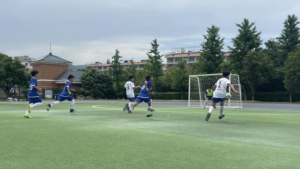 校园足球挺进决赛,驰骋绿茵足够精彩