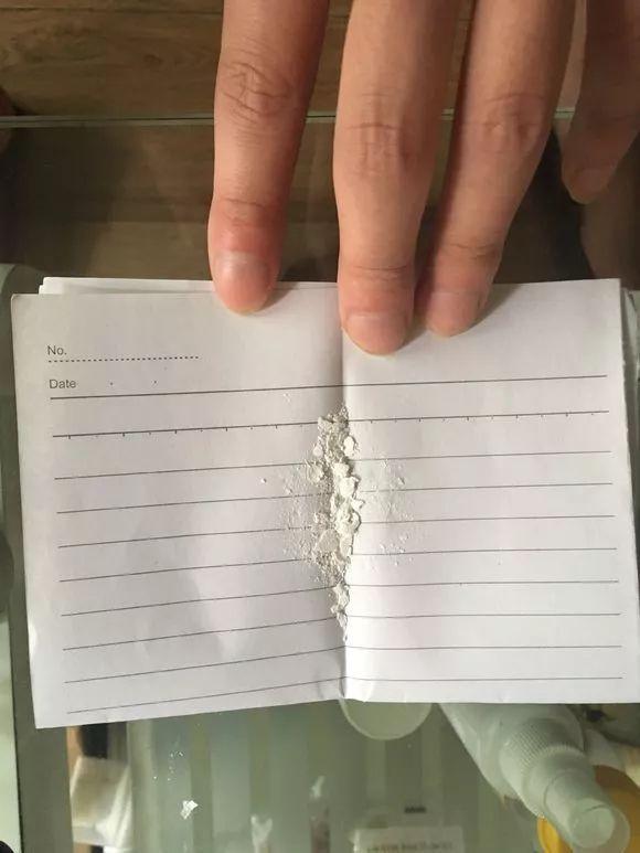 过期的各种药片混在一起浇花好吗,四种过期药片可以浇花