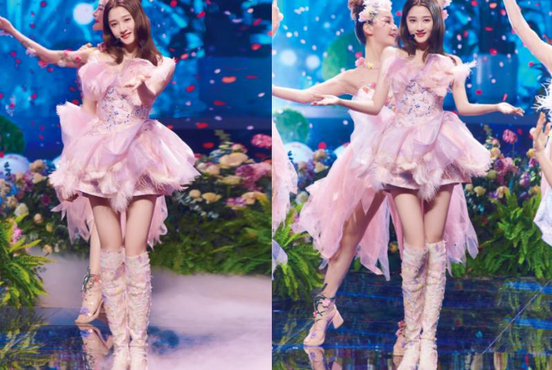 关晓彤霸气护戒指发布会,关晓彤微博之夜黑纱镶钻抹胸礼服