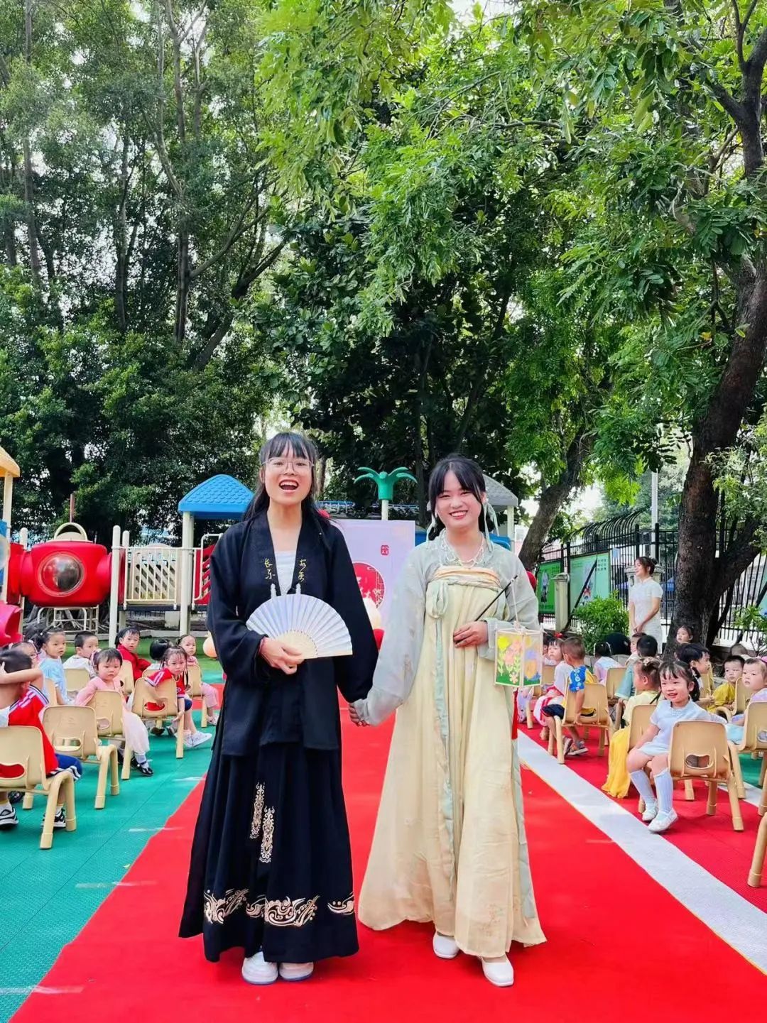 心怀皓月，致敬师恩，百仁幼儿园中秋节教师节双节主题系列活动