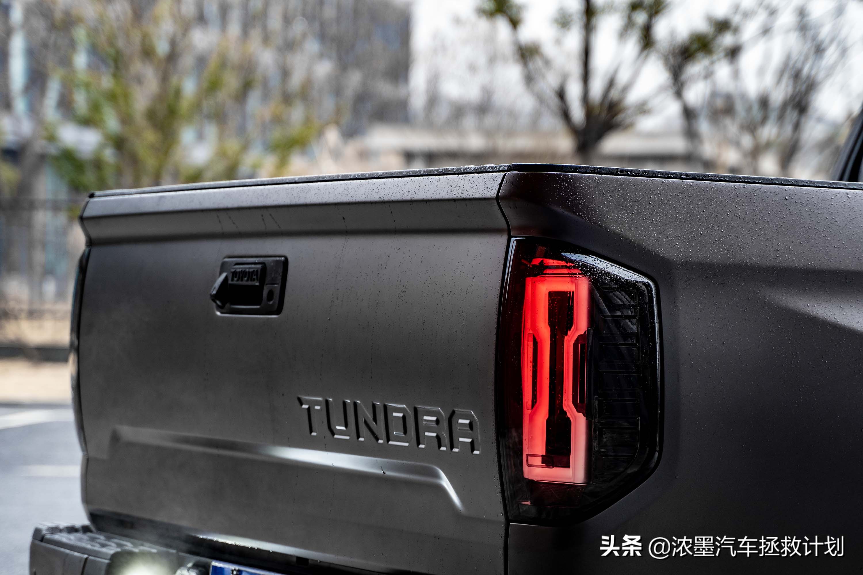 陆地碉堡｜匠心修复一台丰田坦途，完美复活后做百折不挠的攀登者