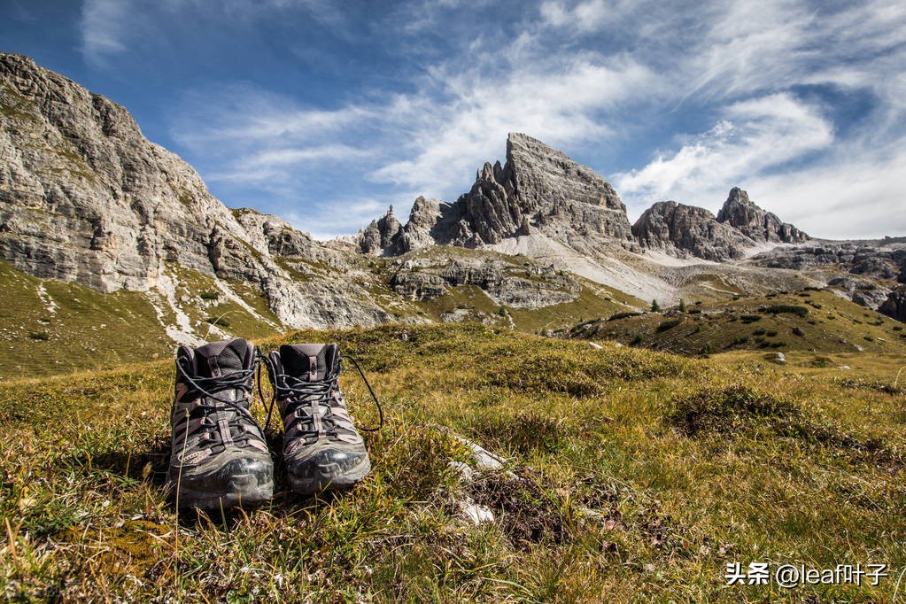 户外徒步登山鞋品牌推荐,如何选购登山徒步鞋