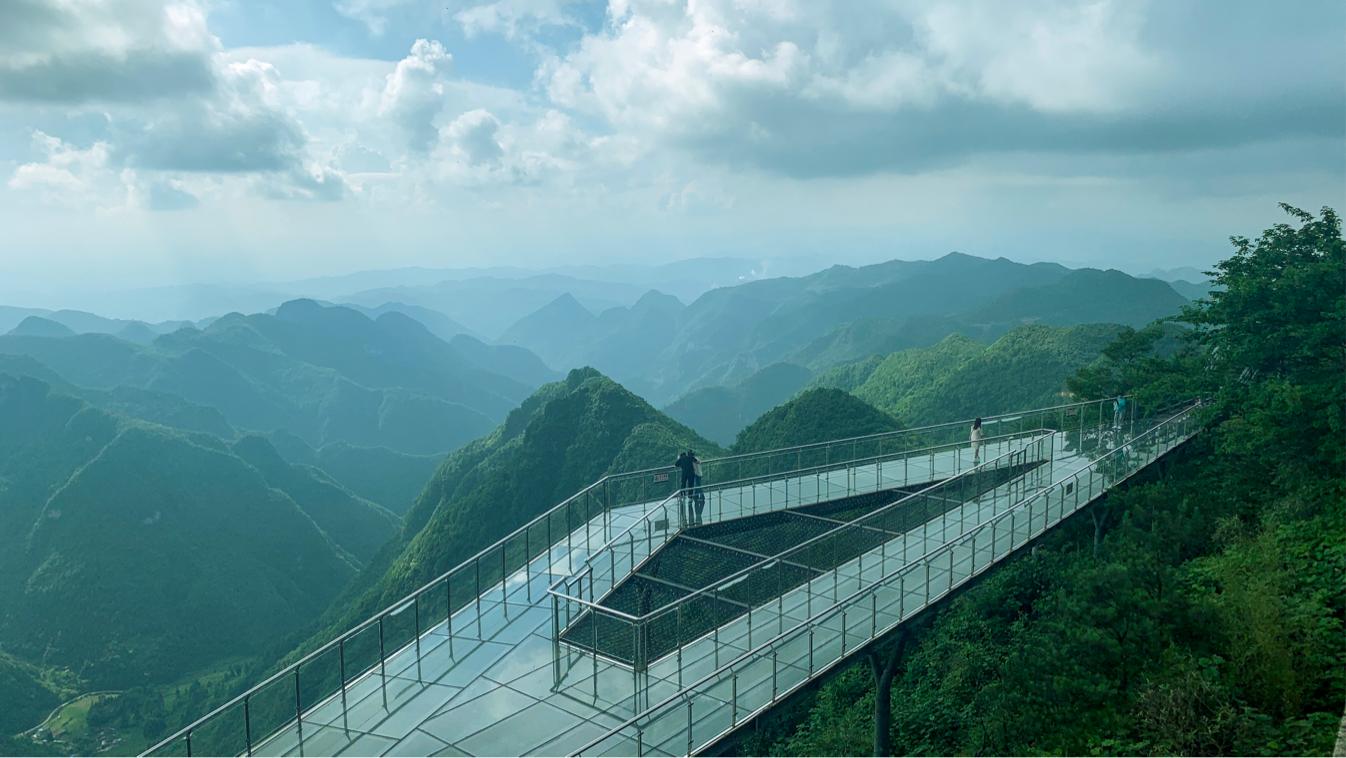 毕节和娄山关哪个适合康养避暑,武隆木根村和娄山关哪里避暑好