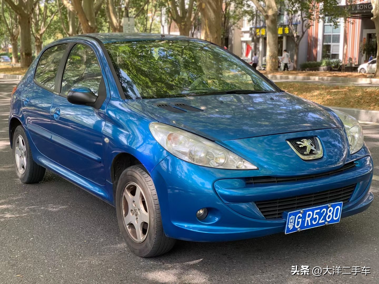 1万多块的练手车，我们推荐这三款，福克斯、赛拉图、标致207