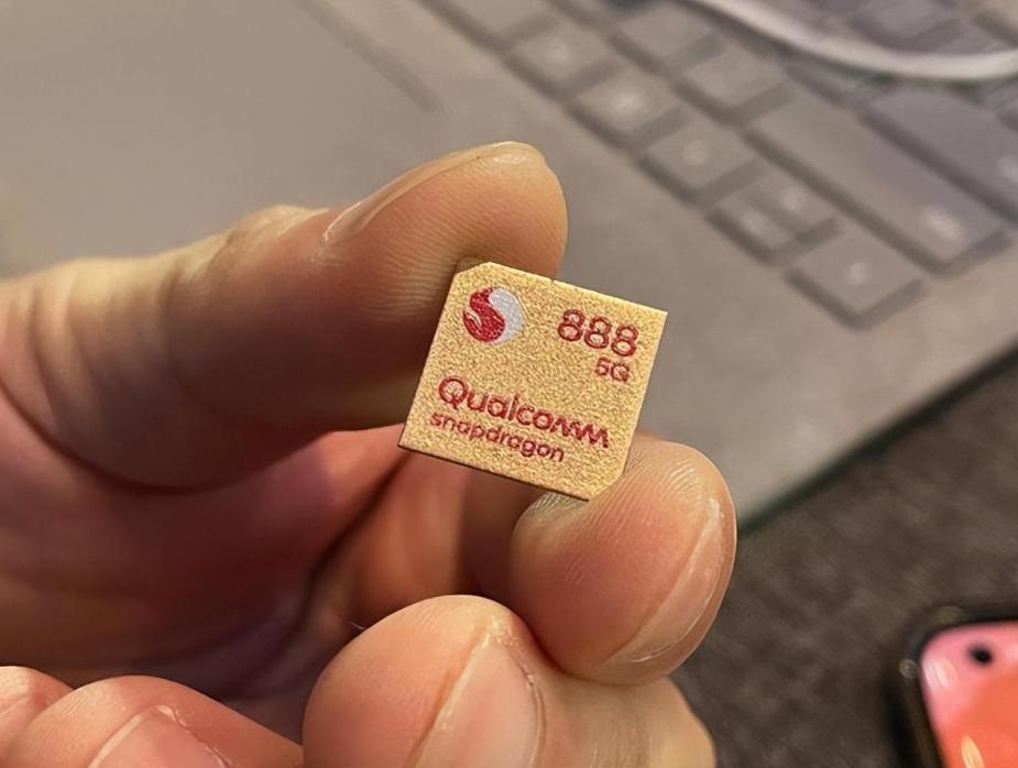 iphone11与小米11哪个值得买,用小米11还值得换苹果11吗