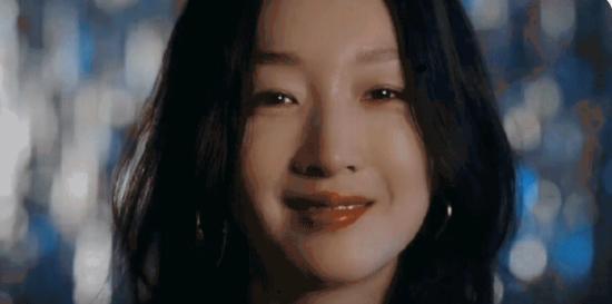 周冬雨妈妈与继父,周冬雨和父母相认