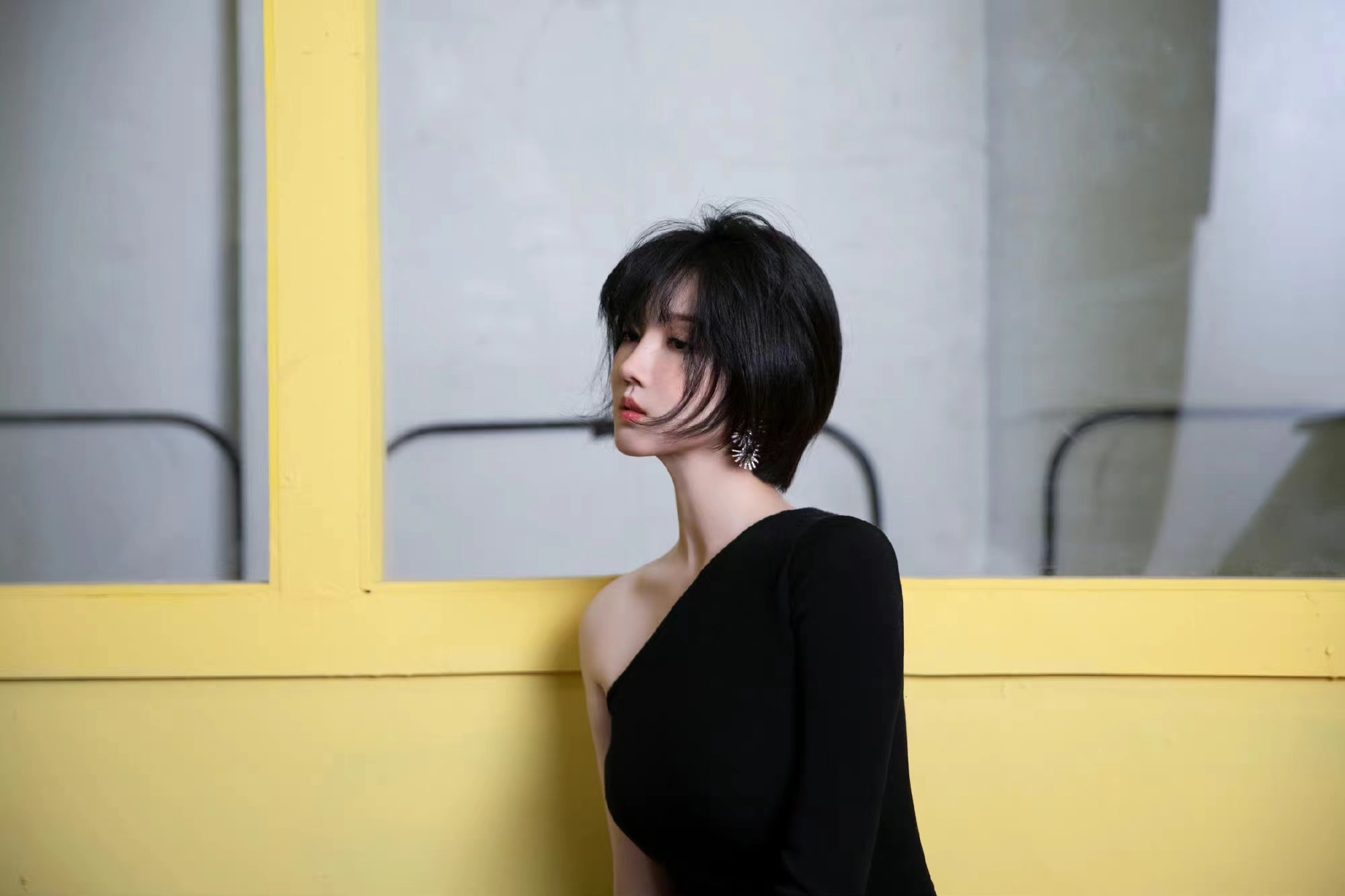 陈小纭郝葭反差感演技,陈小纭饰郝葭个人照