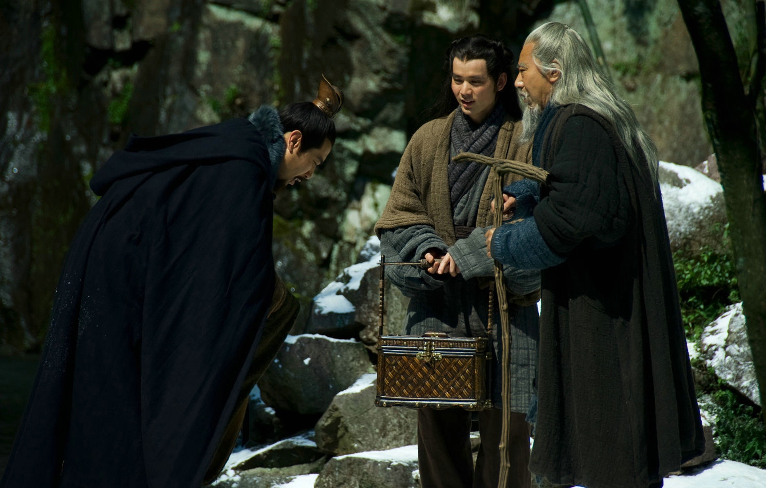 三国演义三顾茅庐隆中对翻译,三国演义三顾茅庐隆中对是第几章