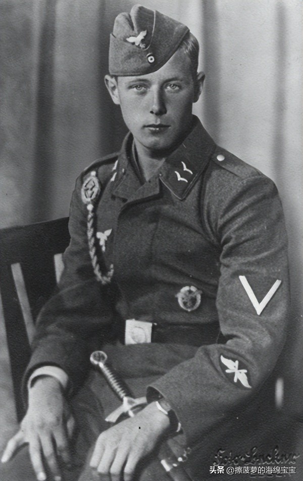 二战德国空军军衔标志,二战德国军衔级别对照表