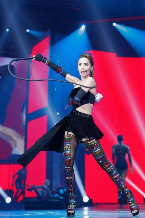 蔡依林戴奢侈品珠宝,蔡依林戴珠宝