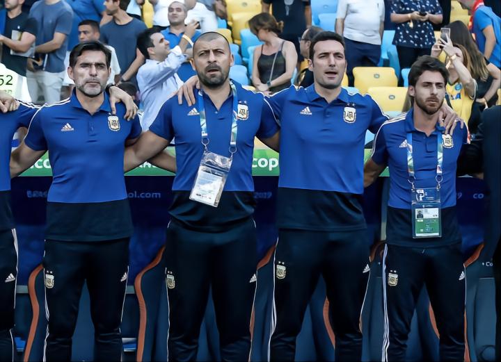 闪闪发光的中年：梅西加冕背后，“隐秘而伟大”的豪华助教团