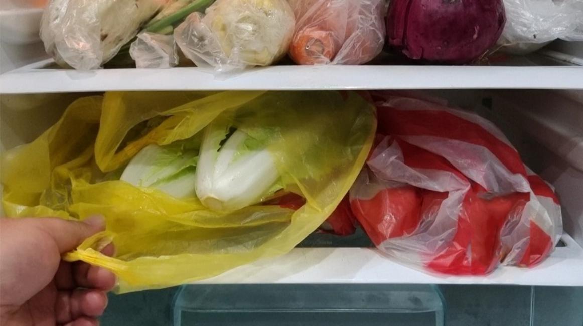 塑料袋的危害有多可怕,转告父母五类食品越吃多越有害