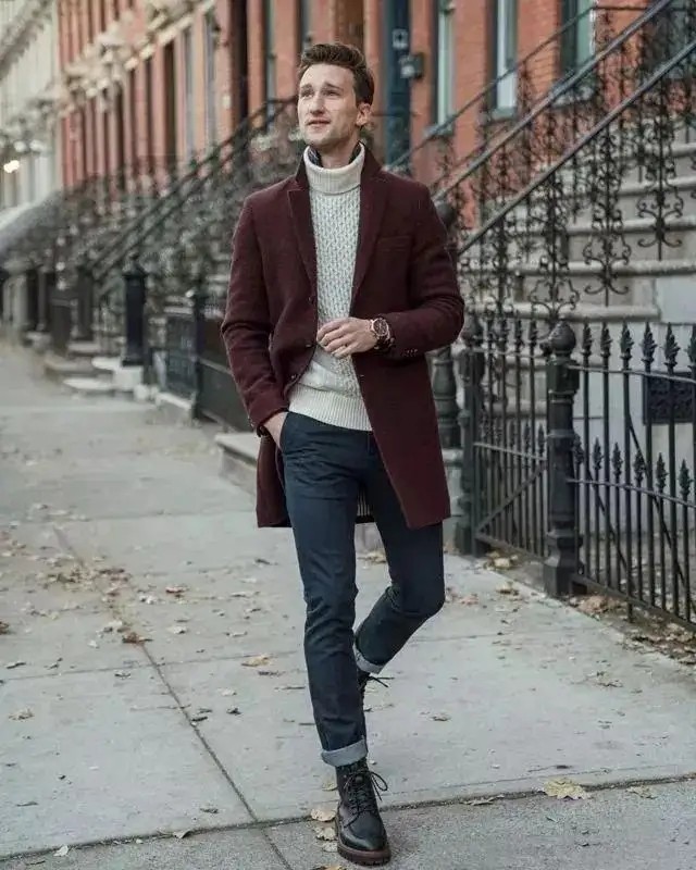 大黄靴和牛仔裤搭配,皮靴配牛仔裤