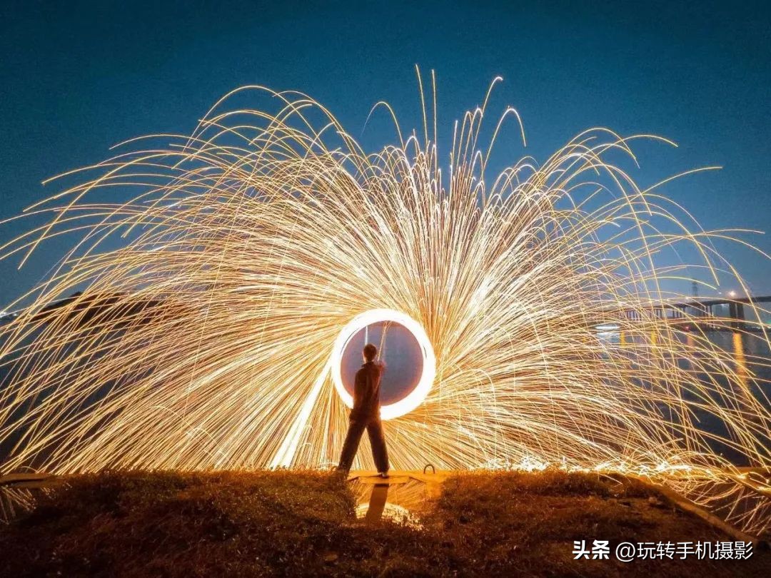夜晚光绘拍照氛围感,夜晚拍炫酷路灯