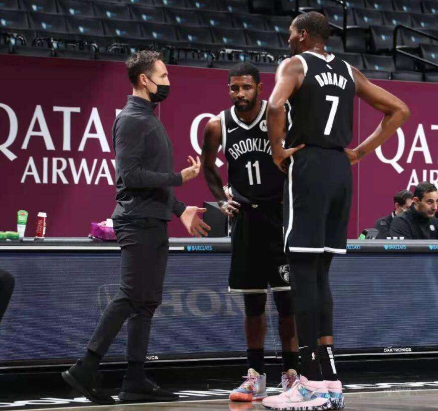 哈登对欧文纳什失望考虑离开篮网,哈登被交易至篮网纳什