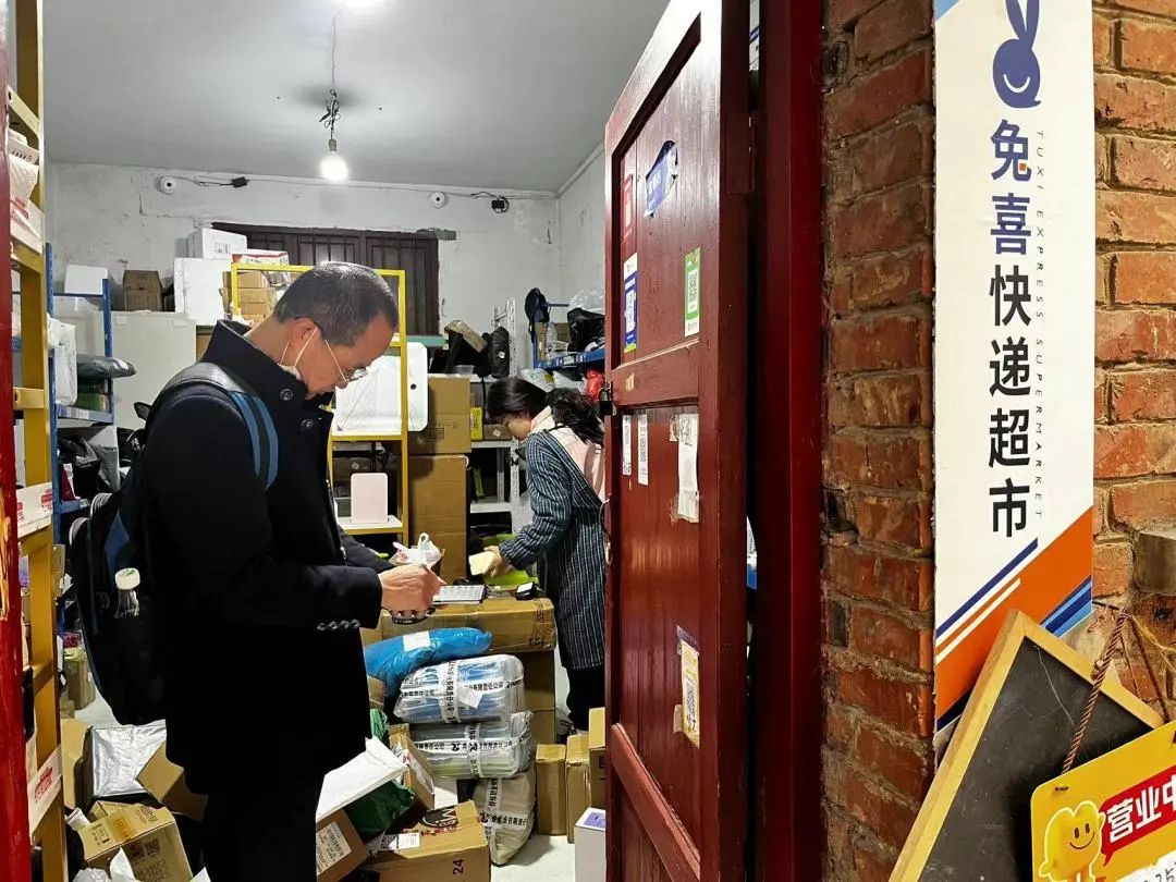 知知观察·身边的新兴职业（一）｜贵阳陪诊师：游走在刚需与质疑中的“临时家人”