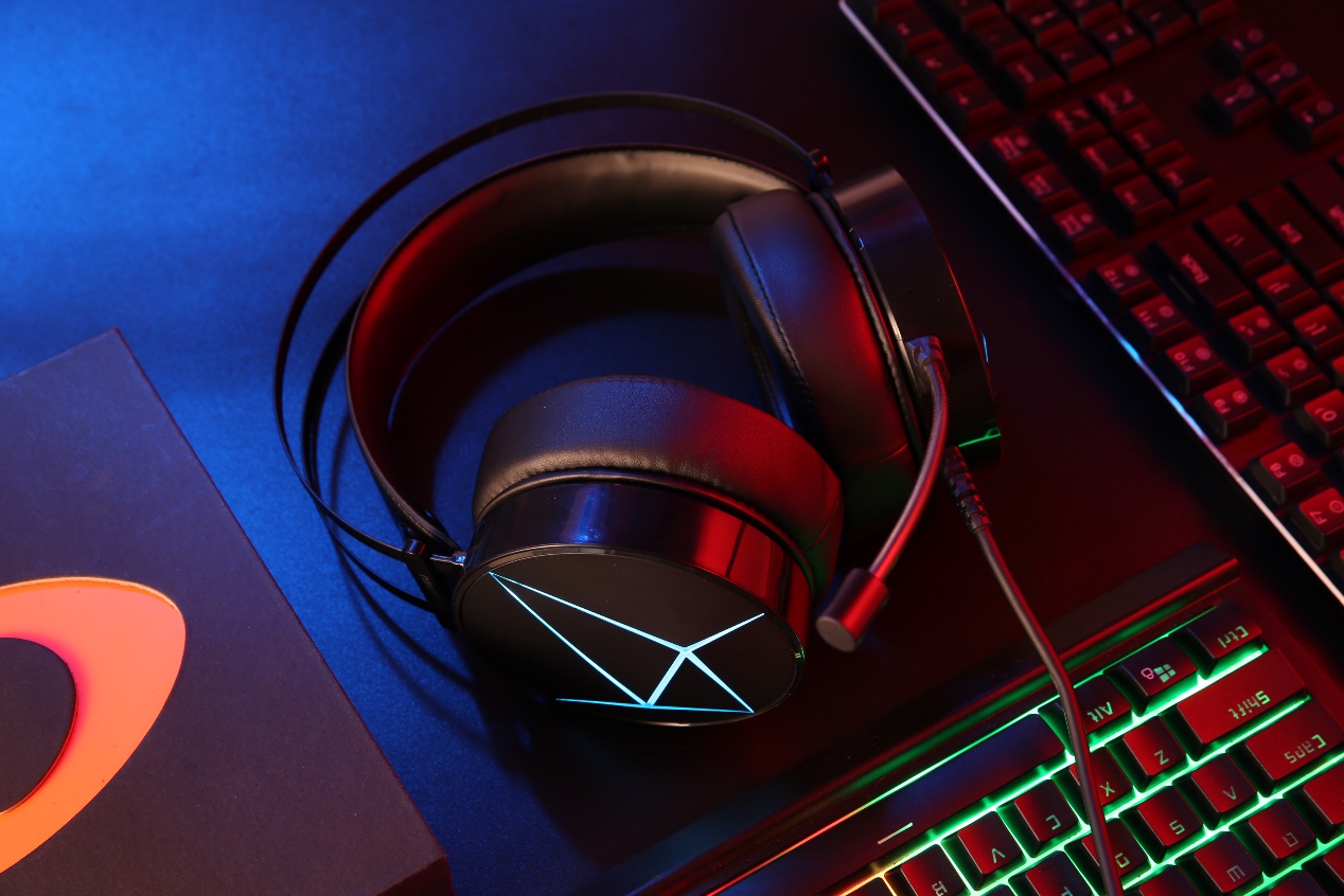 达尔优电竞游戏耳机,达尔优eh719耳机玩绝地求生