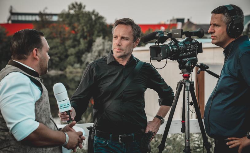 热门专业但要谨慎报考的三个专业,适合报考的六大新兴专业