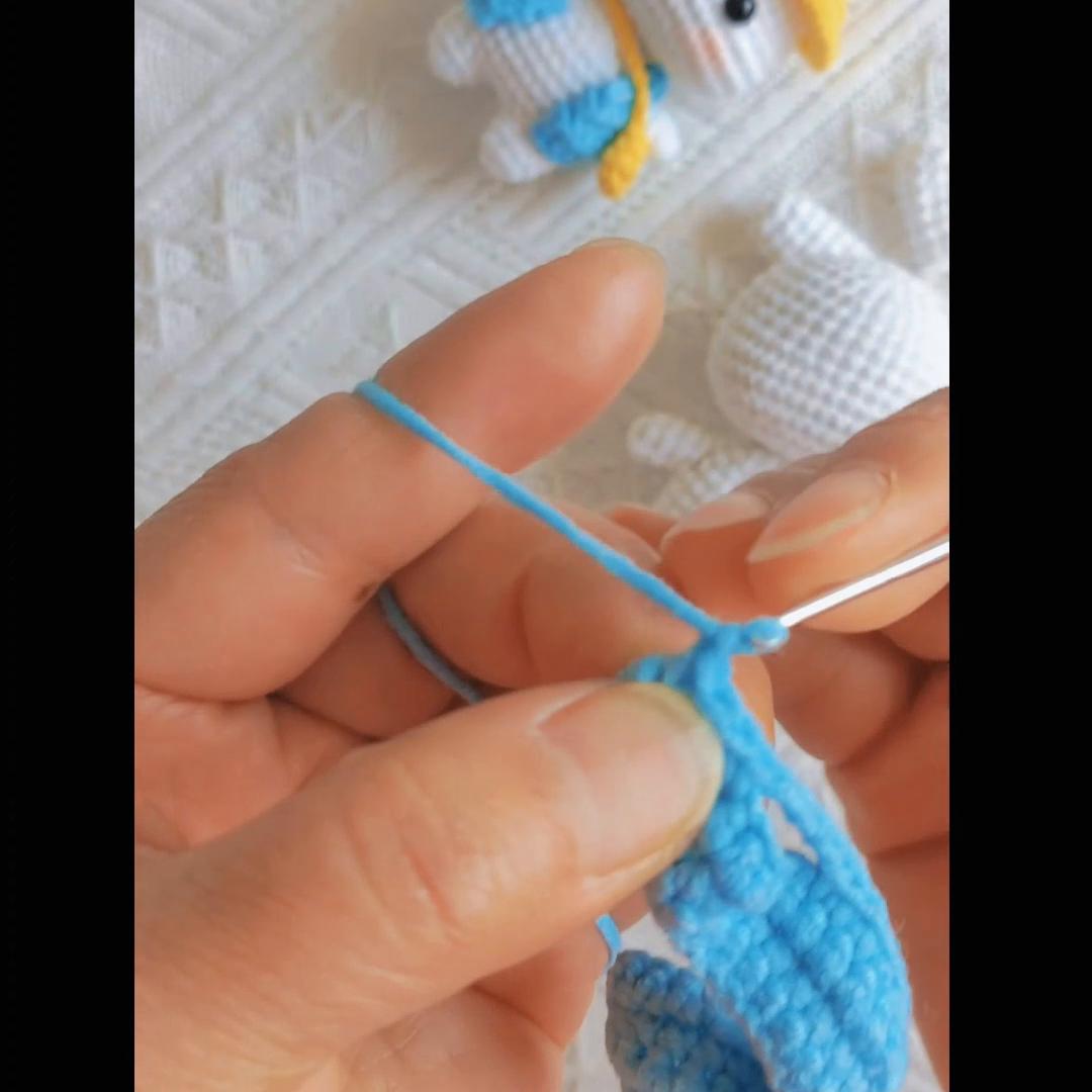 小兔子玩偶钩织教程零基础,郊游小兔钩织教程图解