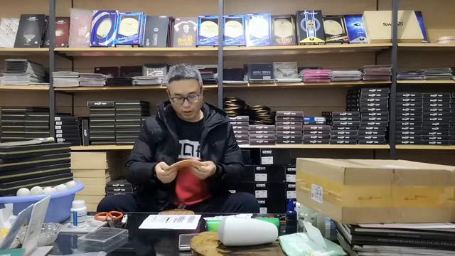 横板一面长胶一面用正胶好吗,横板两面是正胶可以比赛吗