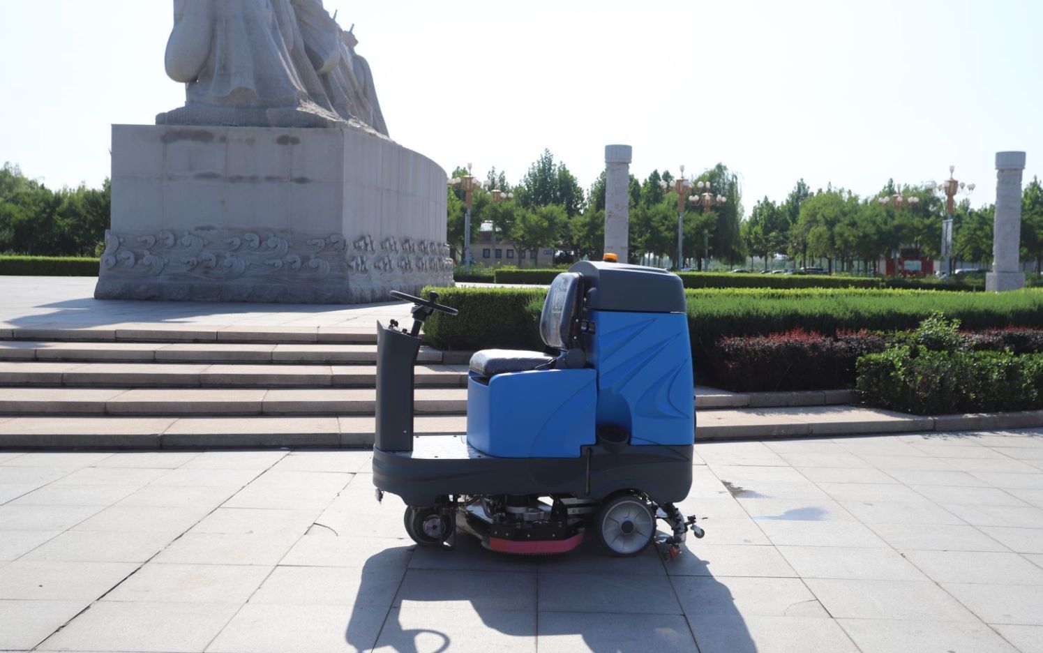 电动洗地机选用什么样的配件清洁效果会更好？