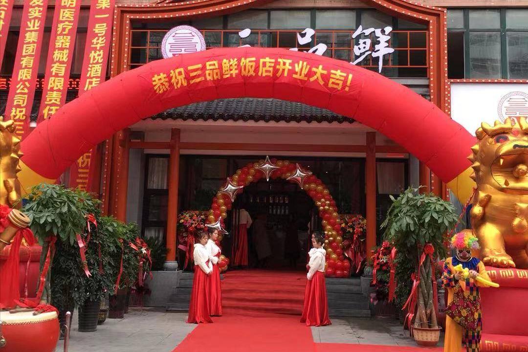 五一回老家，妻子嘱咐我空手回家什么都不买，一天下来之后我懂了