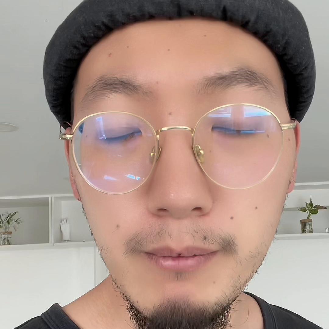 vegaai创作平台跟midjourney比较,ai绘图软件和AI有什么区别