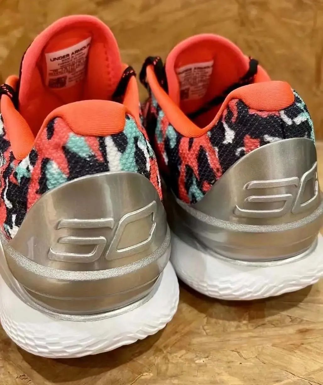 库里安德玛篮球鞋,詹宁斯库里篮球