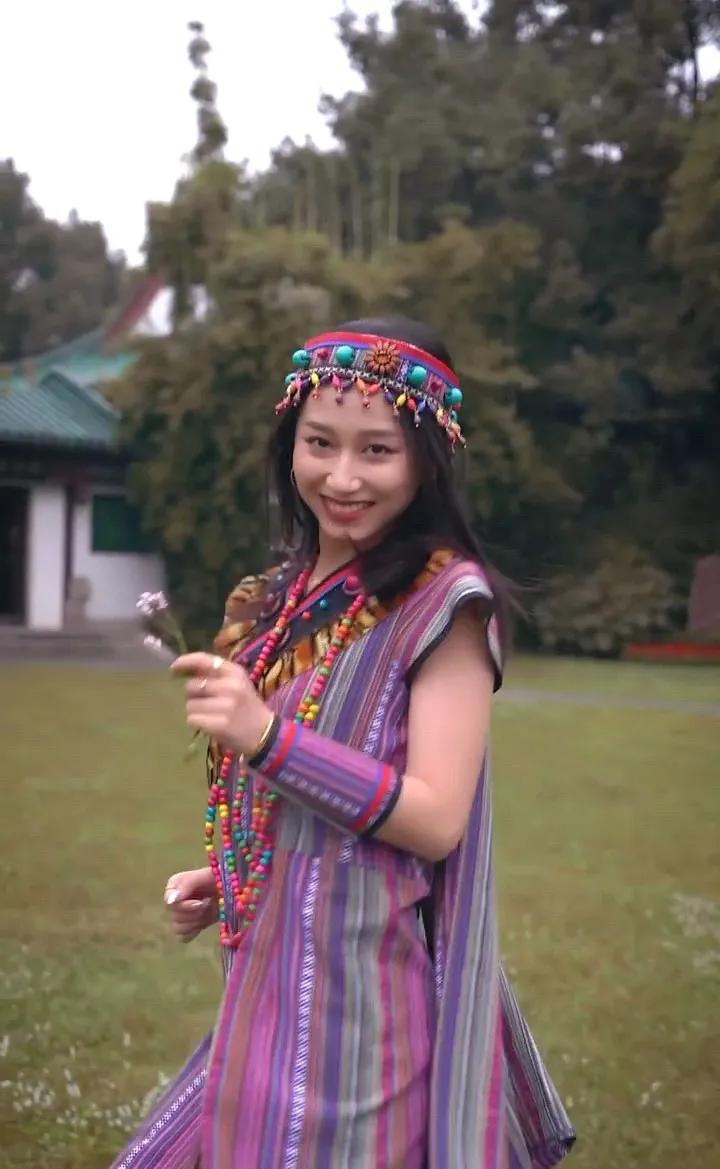 五十六个民族服饰排行榜,中华五十六个民族服饰大合集