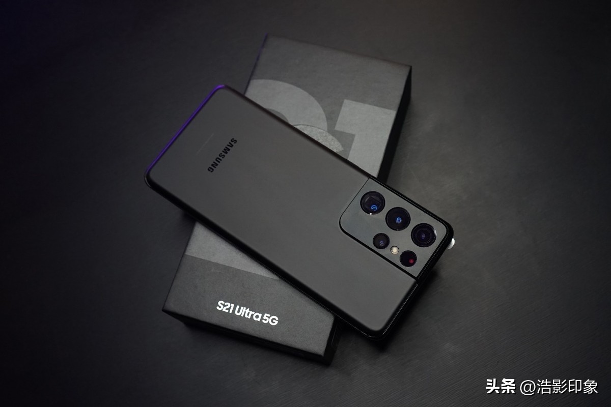 三星和国产小米手机哪个值得买,三星新品力压小米敲响国产警钟