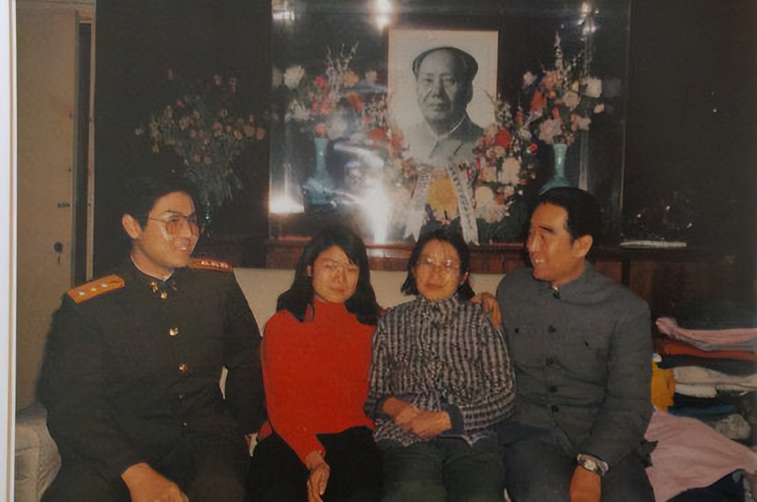 传承毛主席光辉：毛主席105周年诞辰纪念活动回顾