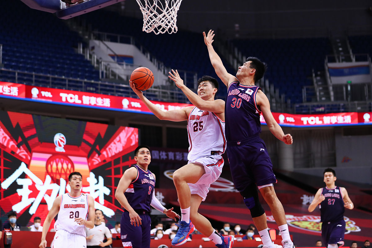 王者回归！辽宁籍前锋接班周鹏杜锋培养三年见奇效下赛季挑大梁