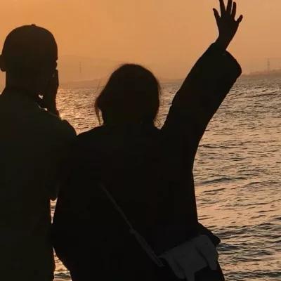 夏天的落日如此美丽,黄昏的日落是那么美丽