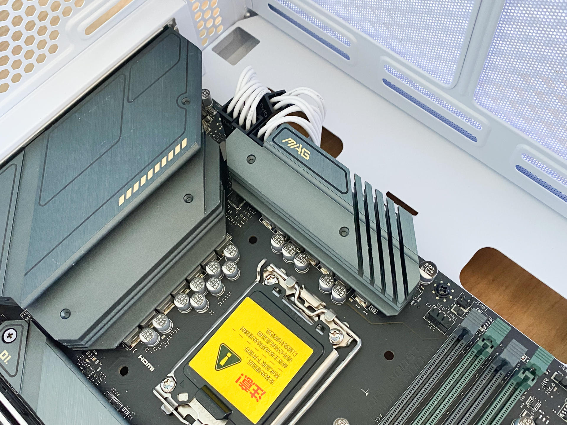 鑹炬箖鐢电珵鏈虹瀹夎鏄惧崱,鑹炬箖鐢电珵鏈虹瀹夎