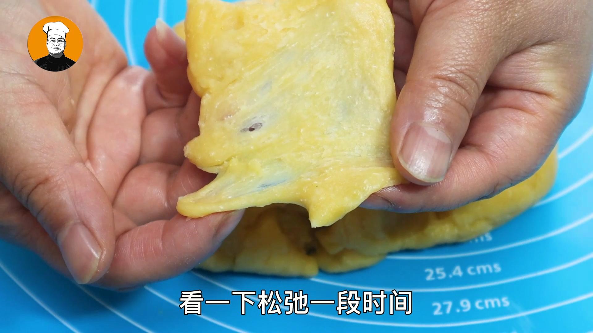 面包怎么做的蓬松柔软不用酵母粉,自制面包新手不用烤箱