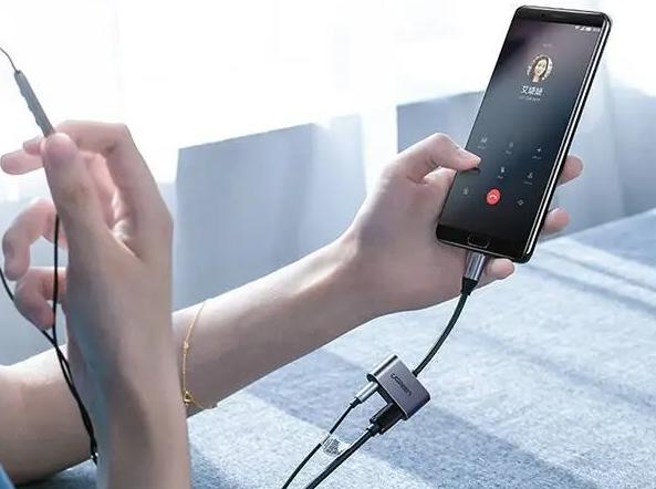 手机出现五种情况你可能已被监控,手机出现七种情况有可能被监听了