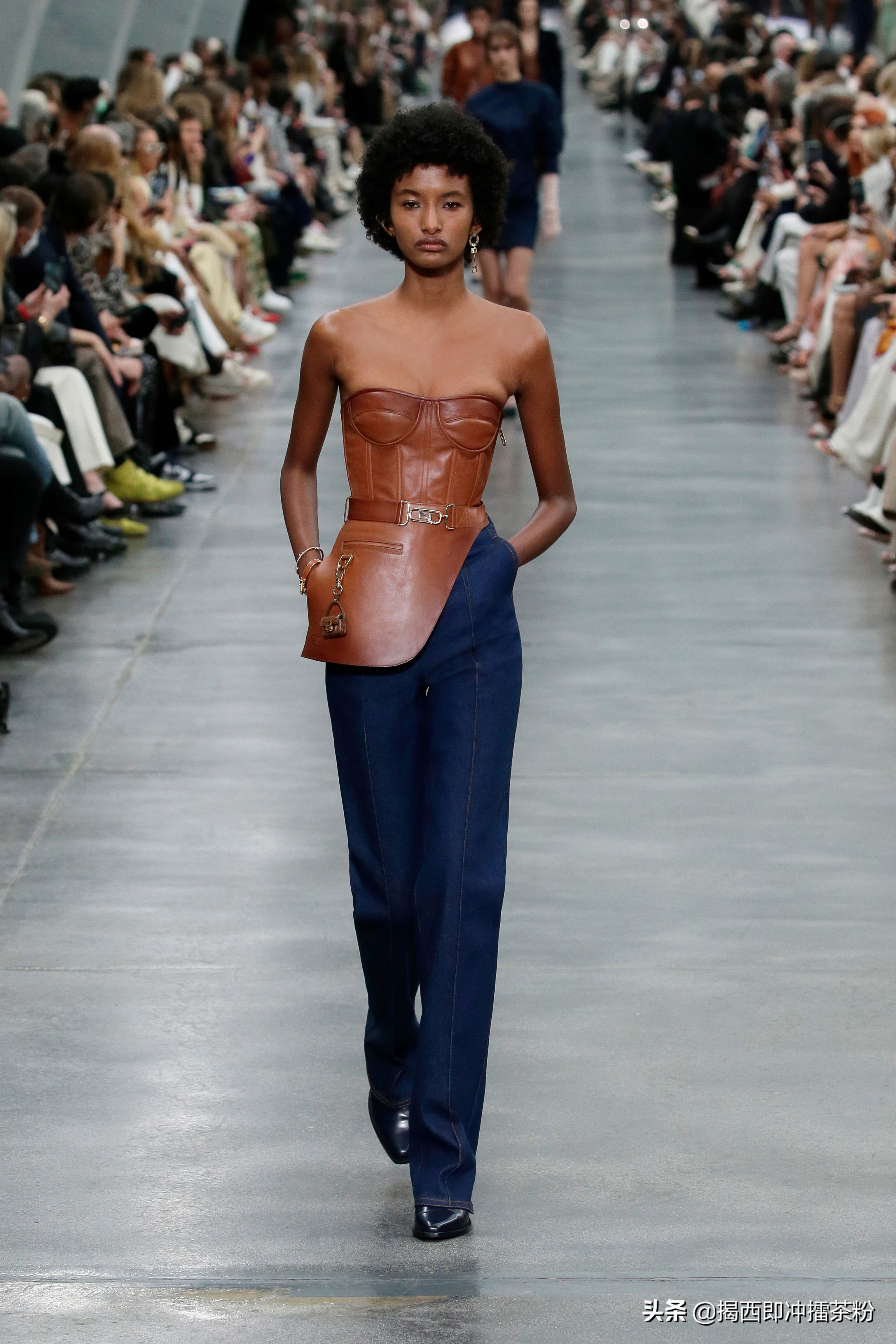 fendi女装男穿,fendi男装全套