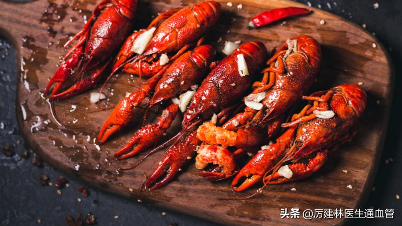 油条一定含铅吗,油条明矾超标对身体危害