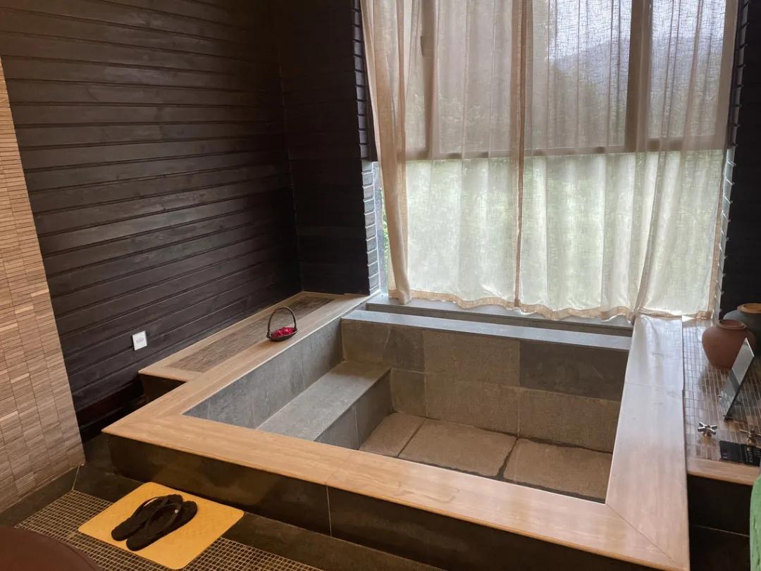 国内真正的天然温泉大全,国内真正的天然温泉排名