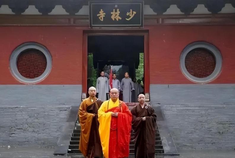 释永信方丈年薪,释永信700元工资