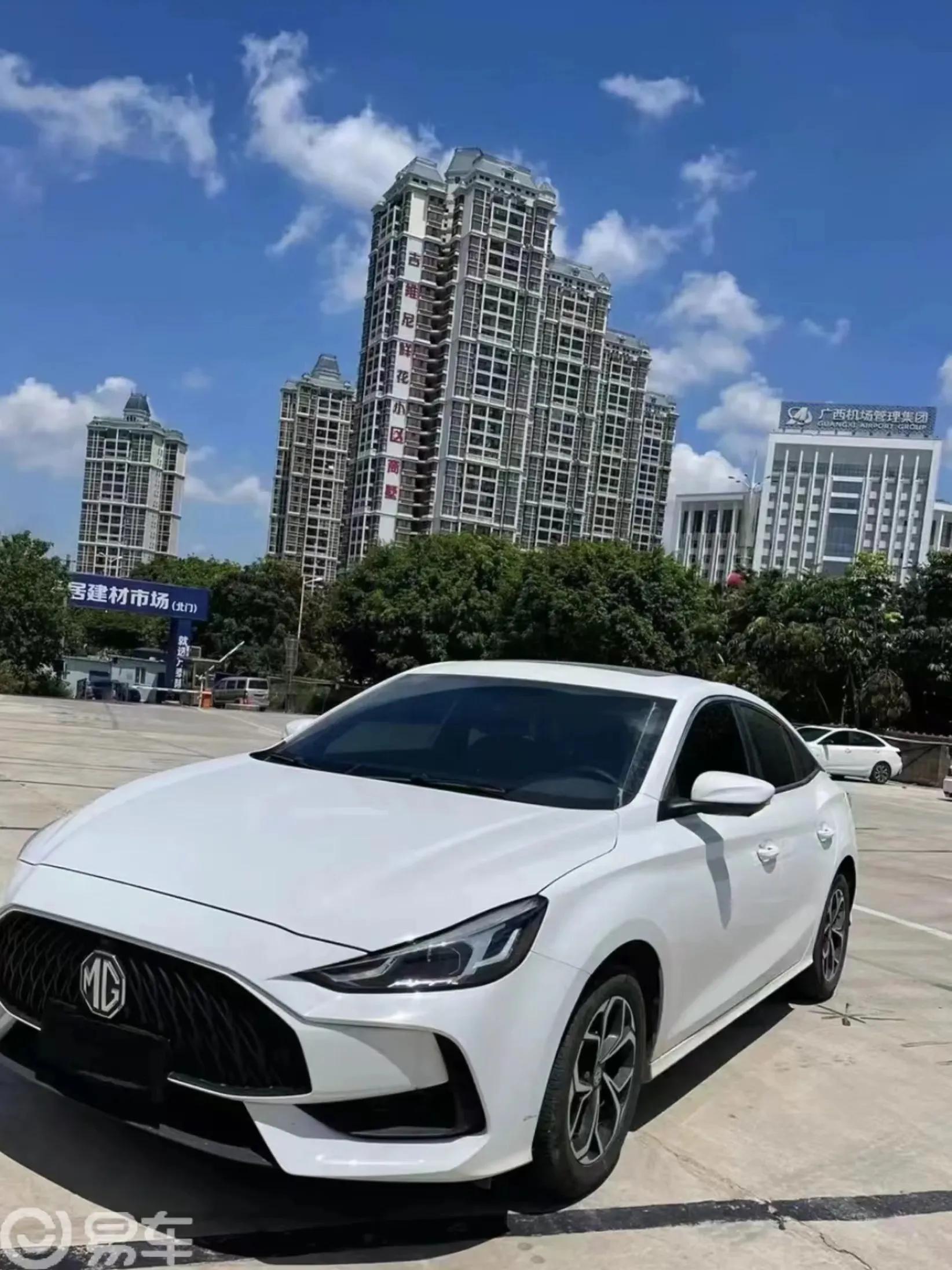 名爵mg5vs奔驰cla,名爵5和cla